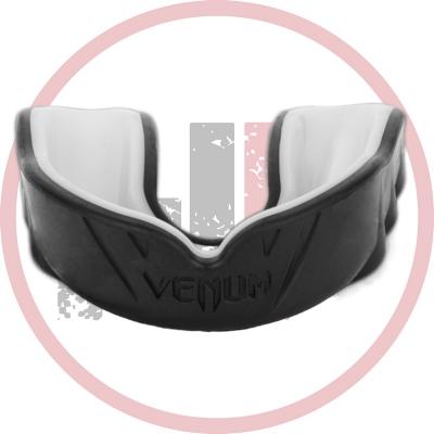Капа боксерская взрослая Venum Challenger